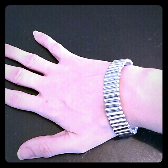 Silver barrel bracelet