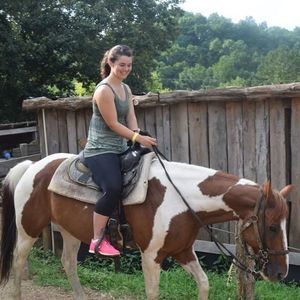 Meet your Posher, Kaitlyn