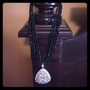 Premier Designs Ebony Necklace w Pendant