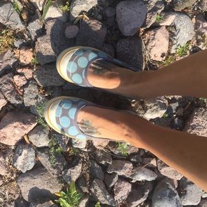 Simple women's flats dark and light blue polka dot