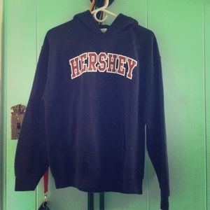 Medium Hershey park sweatshirt , dark blue