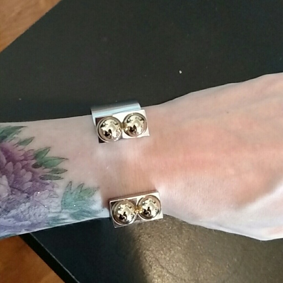 Two tone cuff - Picture 1 of 2