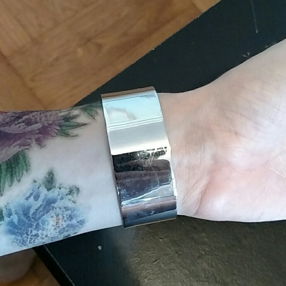 Two tone cuff - Picture 2 of 2