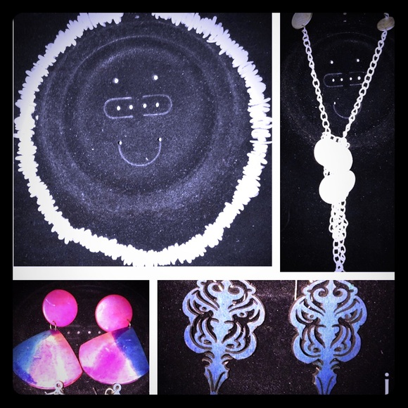 Jewelry bundle - Picture 1 of 1