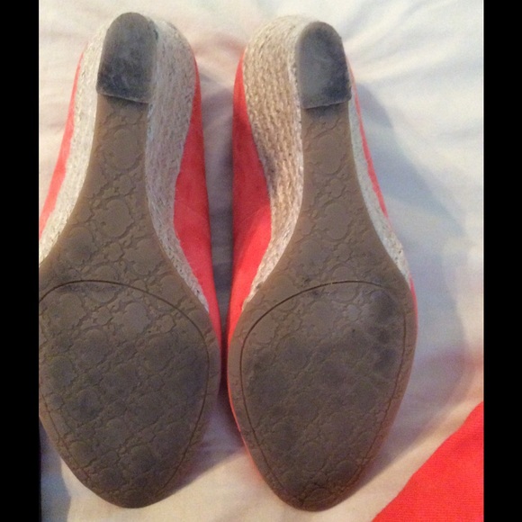 Suede C. Wonder peep toe wedge espadrilles! Sz 6 - Picture 2 of 3