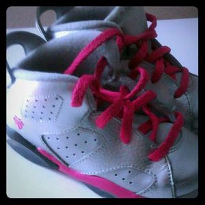 Pink and gray/silver jordons