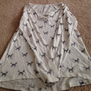 Cream and gray fox print sleep shirt