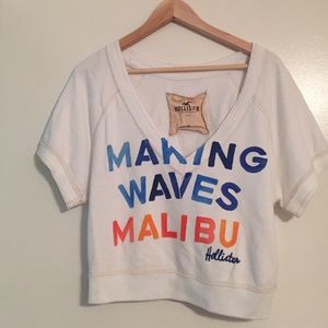 Loose v-neck crop top