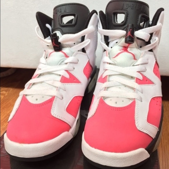 Air Jordan Coral 6's size 6Y - Picture 4 of 4