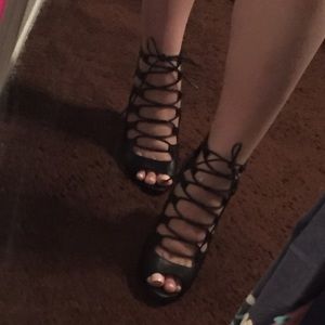 Black lace up heel