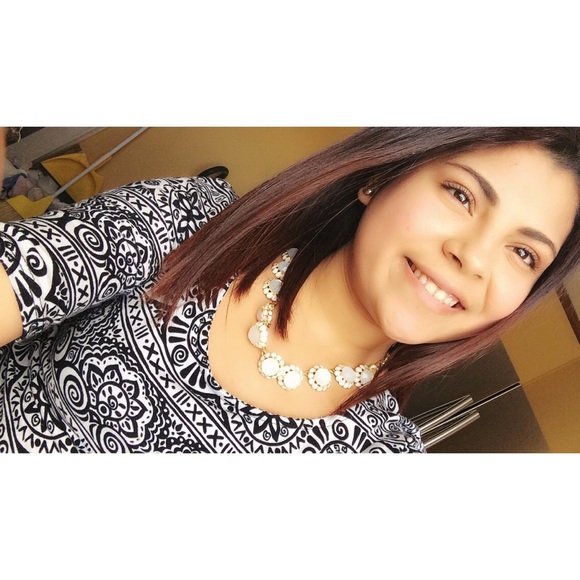 Black & white crop top ☺️