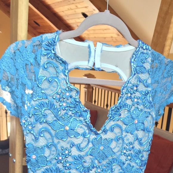 🚫SOLD🚫 HOLT Miami Emma Lace Dress - Picture 2 of 4
