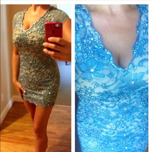 🚫SOLD🚫 HOLT Miami Emma Lace Dress - Picture 4 of 4