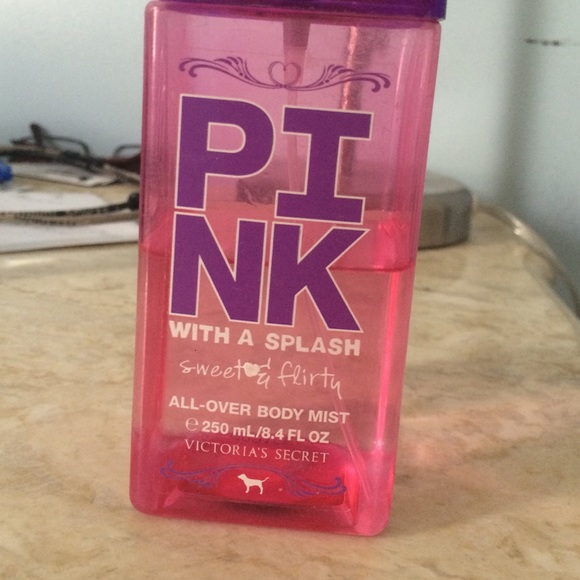 PINK body mist -Sweet and Flirty scent