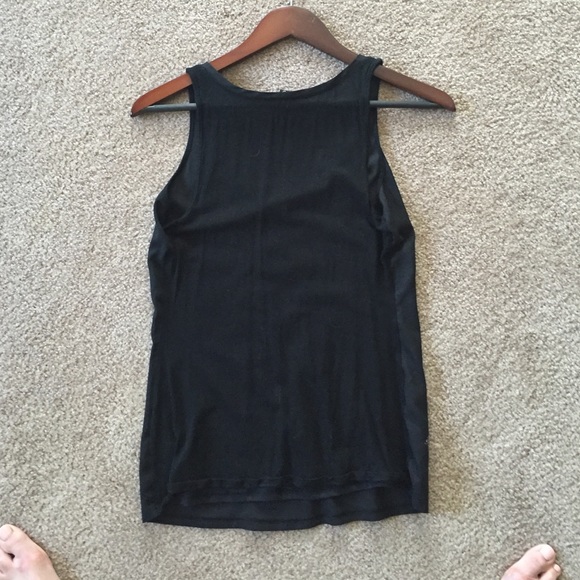 Black Sleeveless Top - Picture 3 of 3