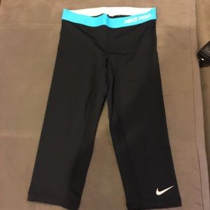 Nike Crop Leggings