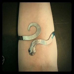 Silver Serpent Armband