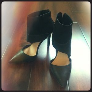 Zara Black Point Heels