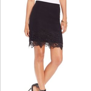 Lace trim pencil skirt