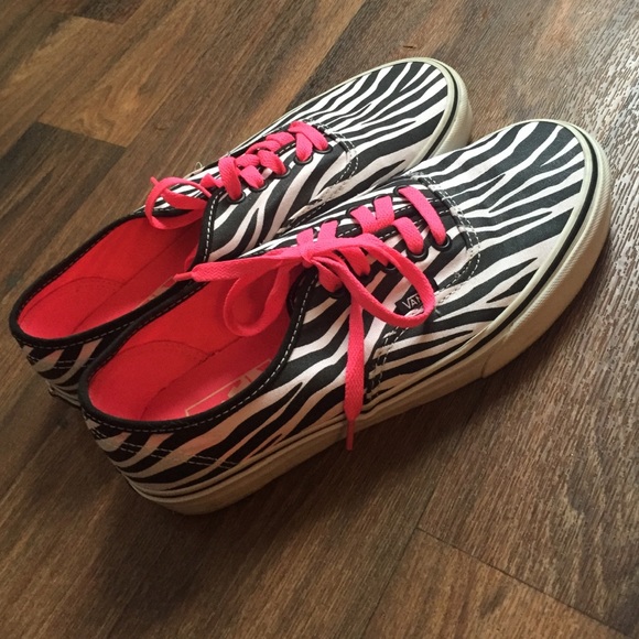 Vans - Picture 2 of 2