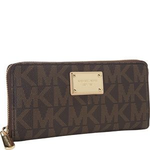 Michael Kors contential wallet