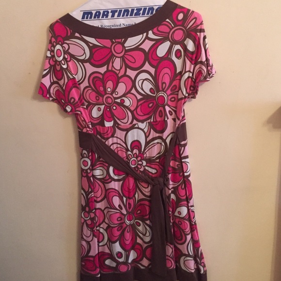 Dress - Picture 2 of 2