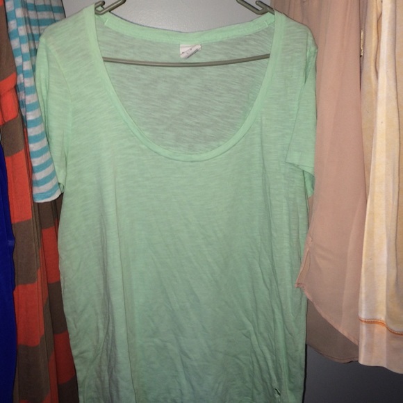 Aqua tshirt