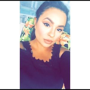 Meet your Posher, Angelica