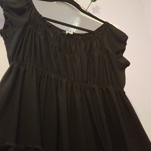 Nice black dress - Picture 2 of 4