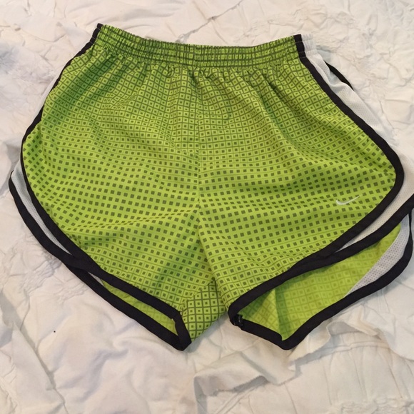 Nike lime tempo shorts S - Picture 1 of 1