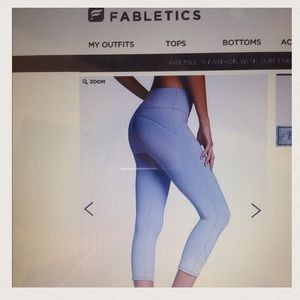 Fabletics Compression leggings. Lima Capri style.