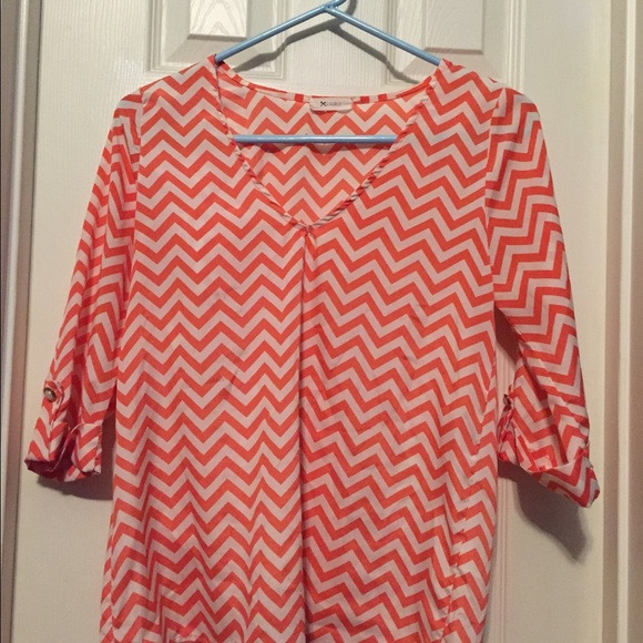 Chevron top