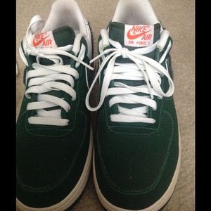 Nike Air Force 1