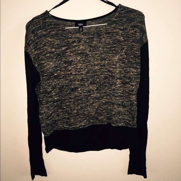 Two tone long sleeve shirt