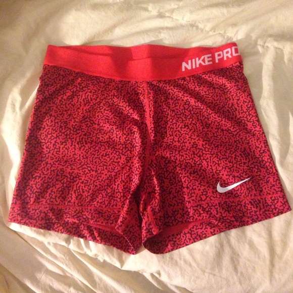 Nike Pants - Nwot red speckled mezzo Nike Pros Nwot Sz L