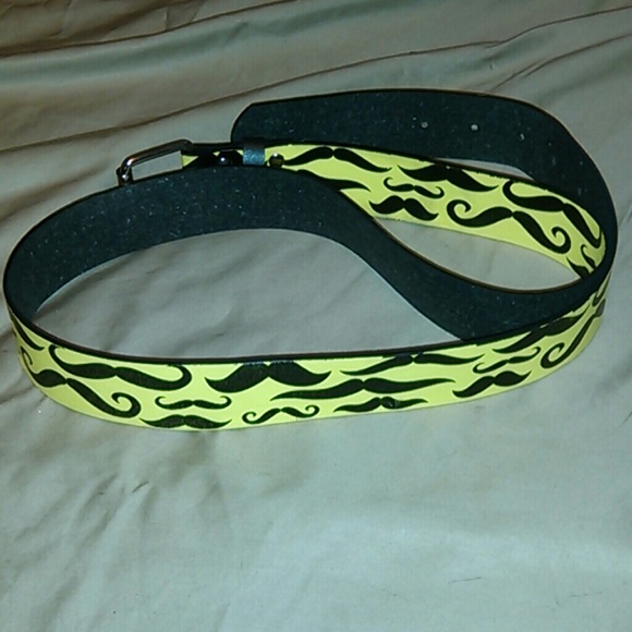 Yellow and black blet