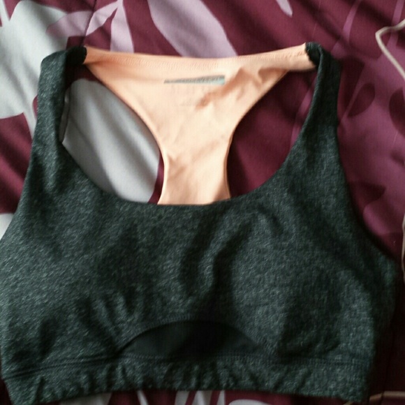 Forever 21 Peach Sports Bra - M