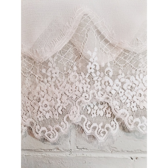 NWOT White Chiffon & Lace Top - Picture 3 of 3
