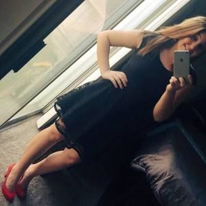 Meet your Posher, Michaela