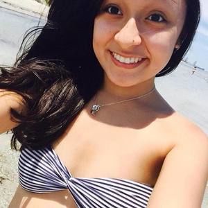 Meet your Posher, Alexandra