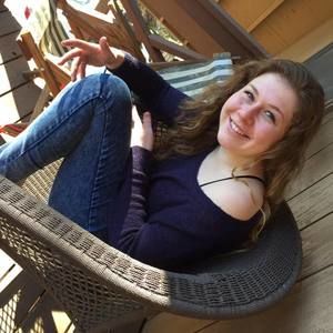 Meet your Posher, Lauren