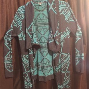 Cute Charlotte Russe Cardigan😍