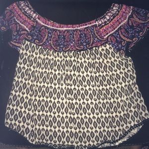 LA hearts top