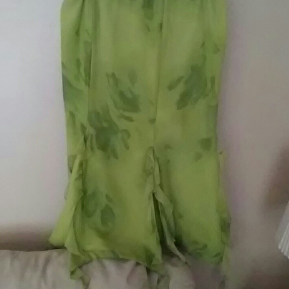 Three piece skirt set - Picture 3 of 3