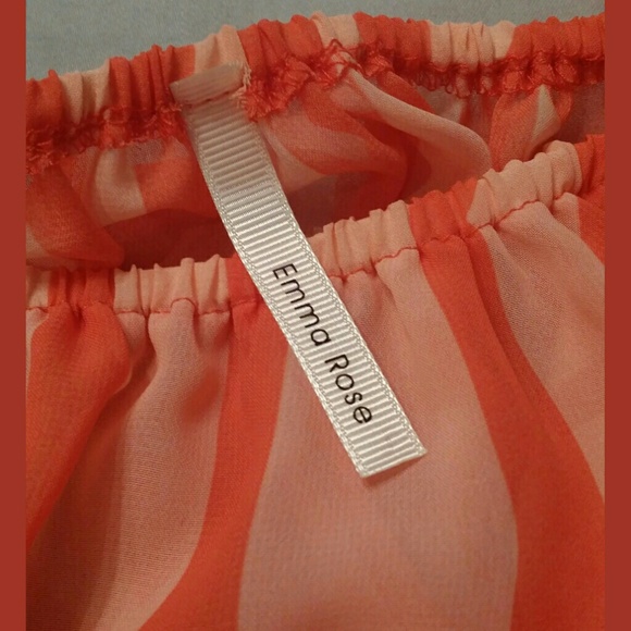 *Sold* Top - Picture 3 of 4