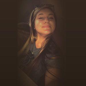 Meet your Posher, Courtney