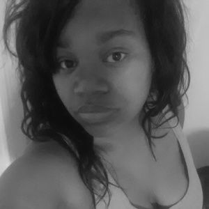 Meet your Posher, Leigha