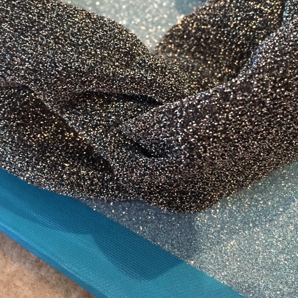 Francesca's dark silver metallic headband - Picture 3 of 3