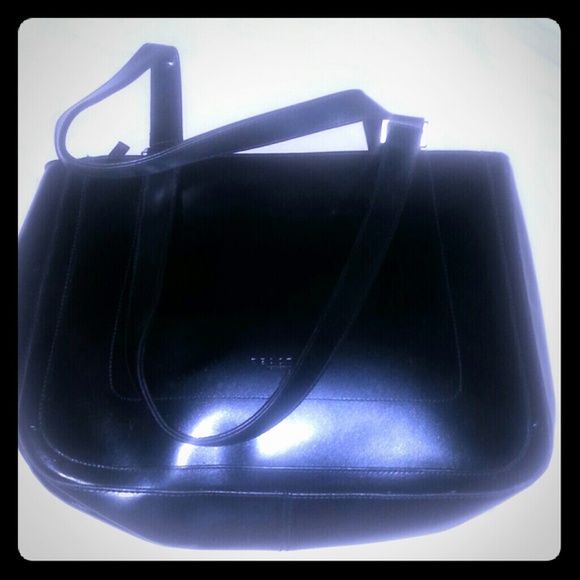 Cute Black Kenneth Cole Handbag