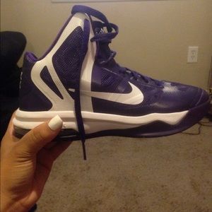 Women's Nike basketball shoes
